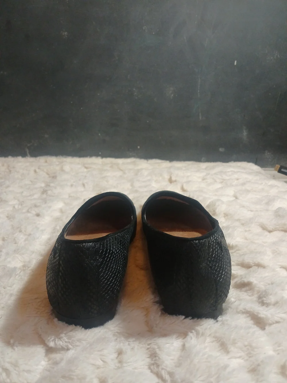 Vionic Womens Willa II Leather Slip On Loafer Black Snake Size 6.5